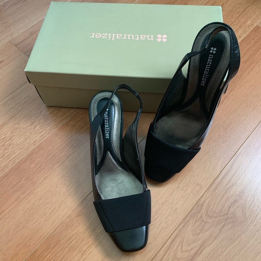 Naturalizer Black Kitten Heels - Size 5